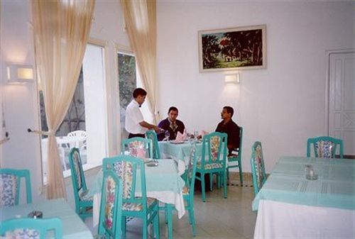 מונסטיר Hotel Mezri מראה חיצוני תמונה
